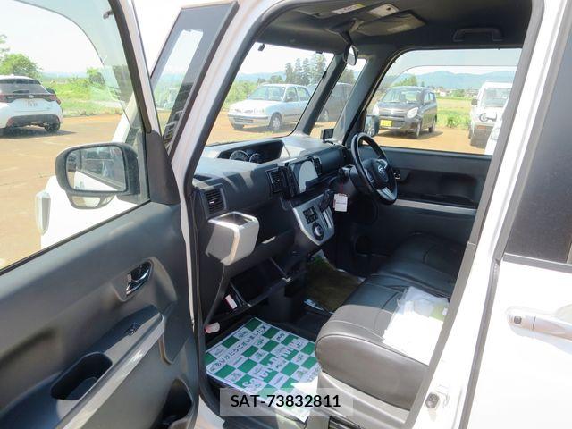 Daihatsu WAKE 2015-04 6915679-5