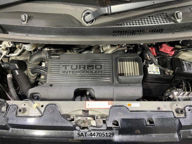 Daihatsu WAKE 2015-11 7252915-17