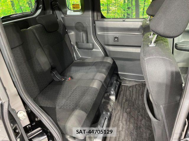 Daihatsu WAKE 2015-11 7252915-8