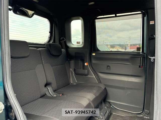 Daihatsu WAKE 2020-07 7252909-12