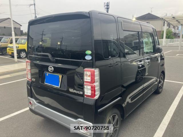 Daihatsu WAKE 2015-03 7458966-2