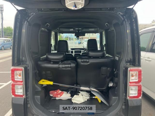 Daihatsu WAKE 2015-03 7458966-8