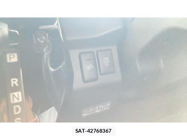 Daihatsu WAKE 2017-10 7880644-6