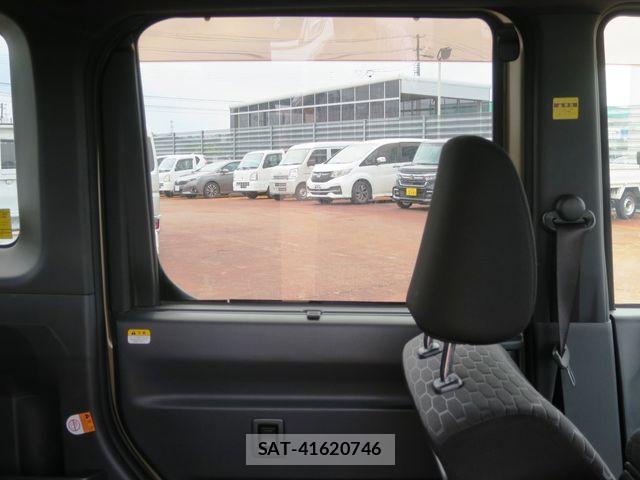 Daihatsu WAKE 2014-12 8102849-10
