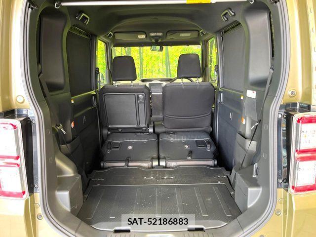 Daihatsu WAKE 2016-01 8247219-9