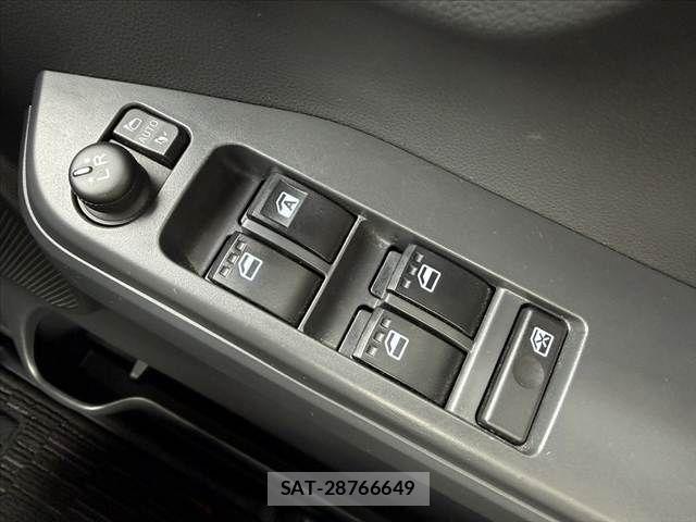 Daihatsu WAKE 2020-12 8247218-21