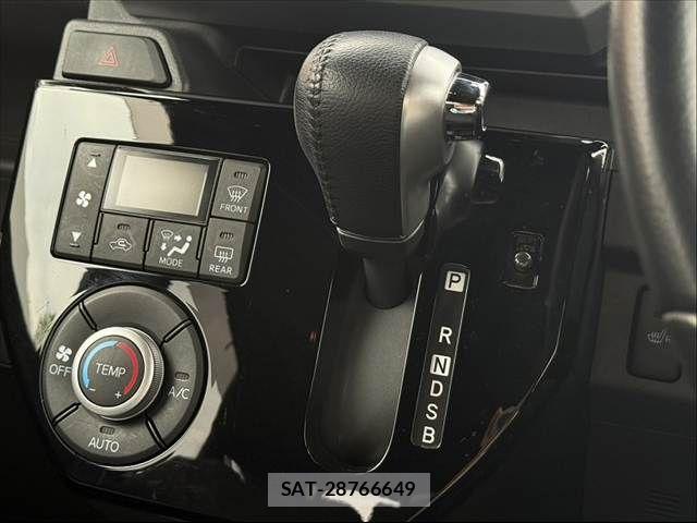 Daihatsu WAKE 2020-12 8247218-24