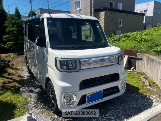 Daihatsu WAKE 2017-09 8369894-0