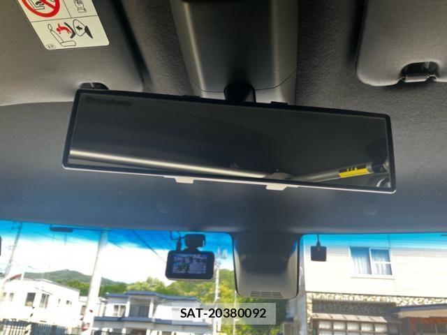 Daihatsu WAKE 2017-09 8369894-26