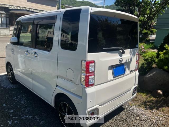 Daihatsu WAKE 2017-09 8369894-2