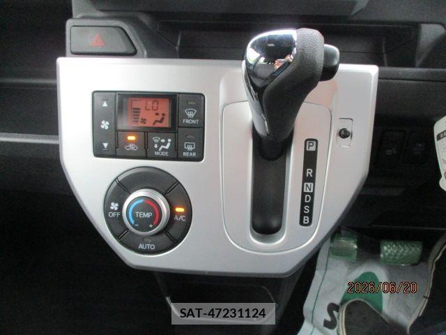Daihatsu WAKE 2015-10 8662536-10