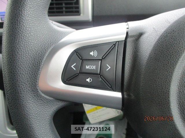Daihatsu WAKE 2015-10 8662536-11