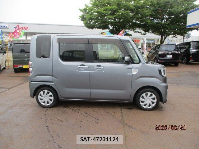 Daihatsu WAKE 2015-10 8662536-2
