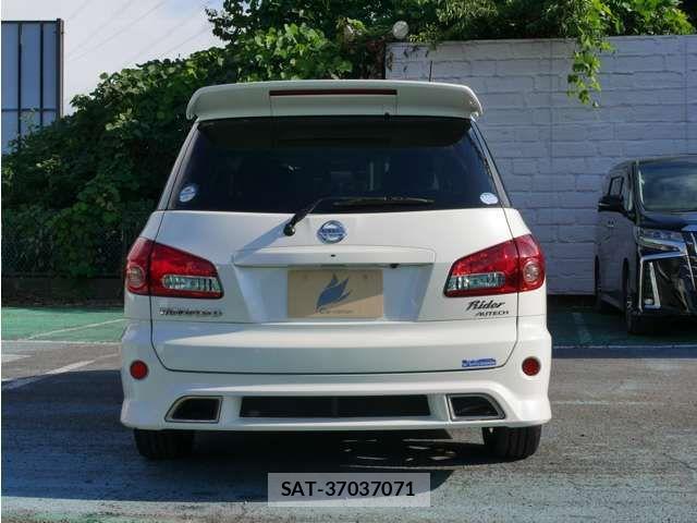 Nissan Wingroad 2017-03 1382204-7
