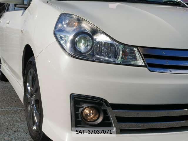 Nissan Wingroad 2017-03 1382204-8
