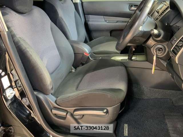 Nissan Wingroad 2015-08 4995762-17