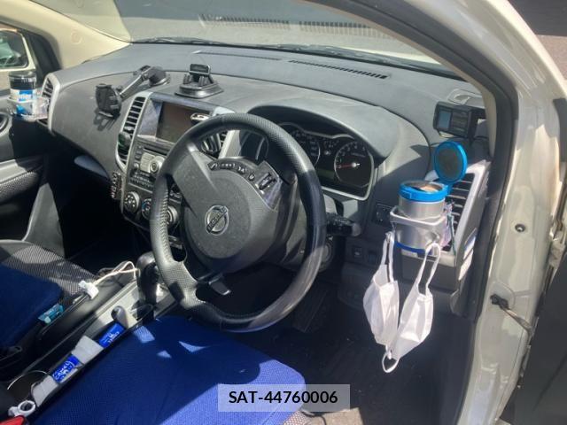Nissan Wingroad 2007-12 6615820-11