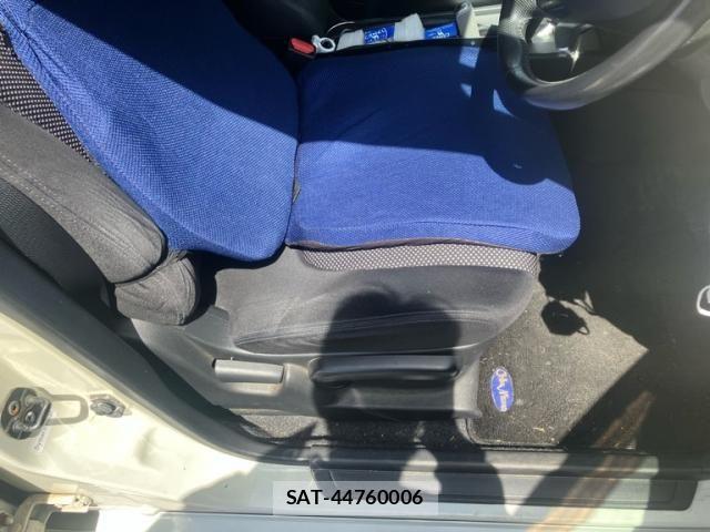 Nissan Wingroad 2007-12 6615820-13