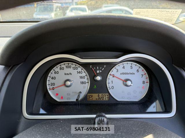 Nissan Wingroad 2014-03 6615818-11