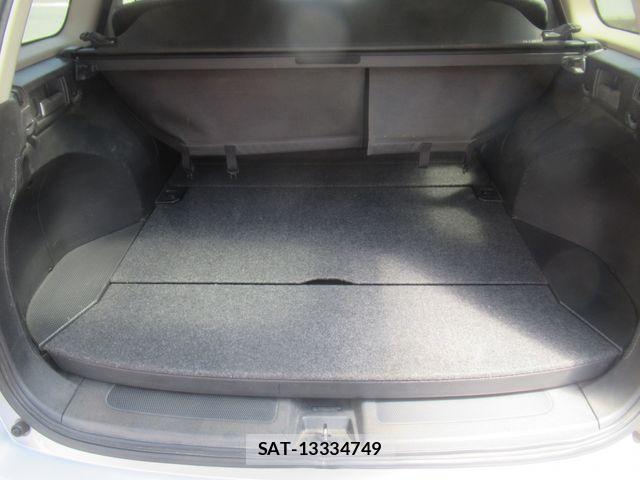 Nissan Wingroad 2014-01 6915689-11
