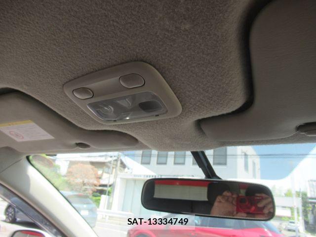 Nissan Wingroad 2014-01 6915689-13