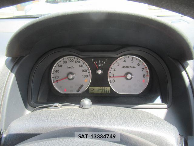 Nissan Wingroad 2014-01 6915689-17