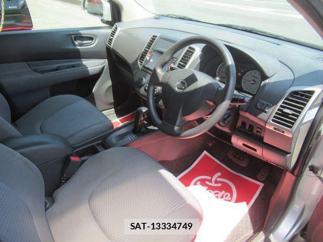 Nissan Wingroad 2014-01 6915689-5