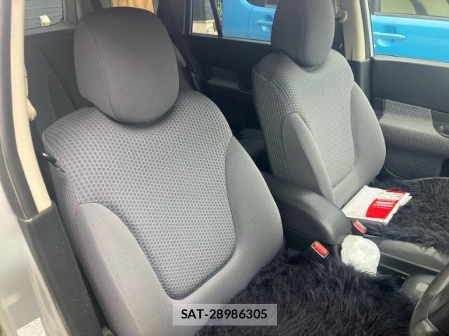 Nissan Wingroad 2016-12 7227443-12