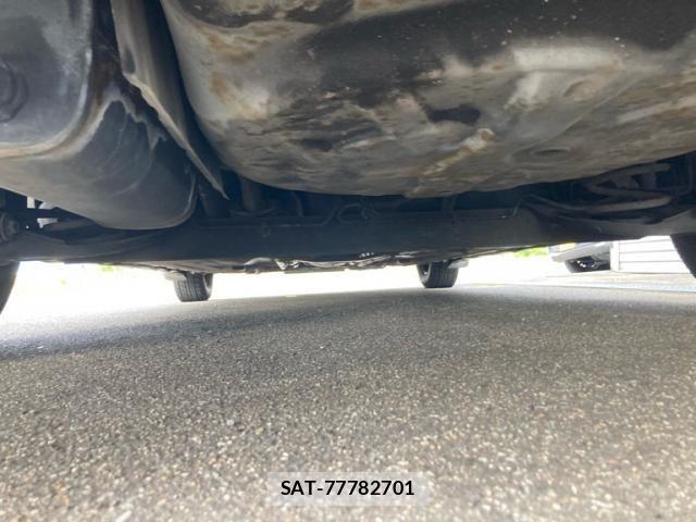 Nissan Wingroad 2009-09 7227442-8