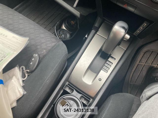 Nissan Wingroad 2011-01 7273307-13