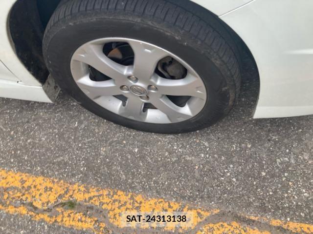 Nissan Wingroad 2011-01 7273307-2