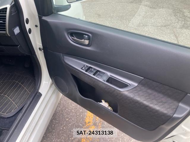 Nissan Wingroad 2011-01 7273307-6