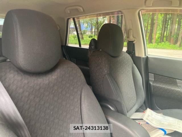 Nissan Wingroad 2011-01 7273307-8
