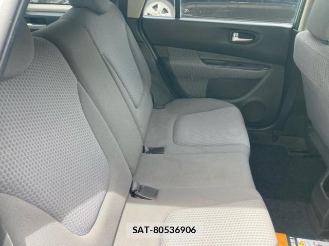 Nissan Wingroad 2006-10 7331370-11