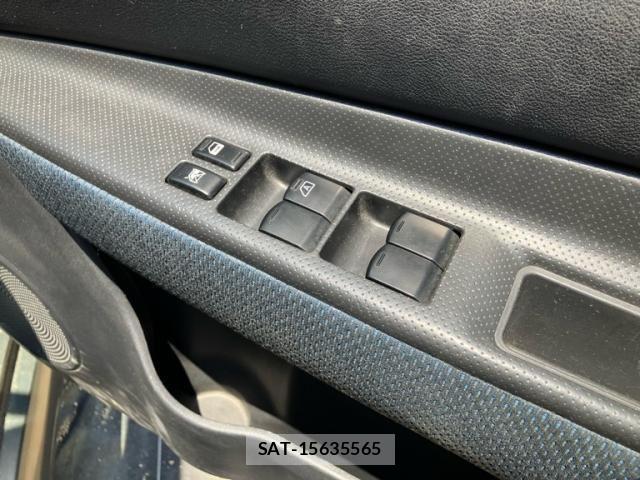 Nissan Wingroad 2006-11 7503921-15