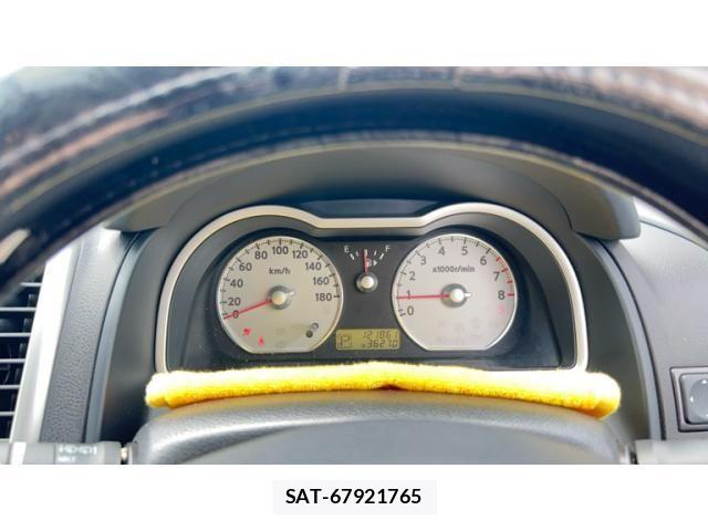 Nissan Wingroad 2009-06 7790673-11