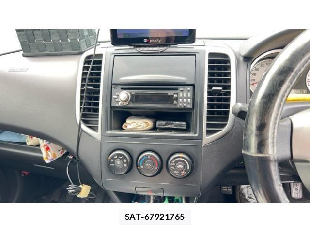 Nissan Wingroad 2009-06 7790673-15