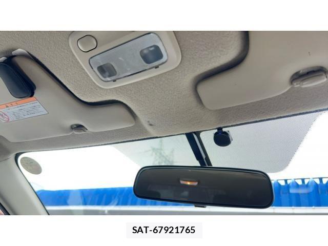 Nissan Wingroad 2009-06 7790673-17
