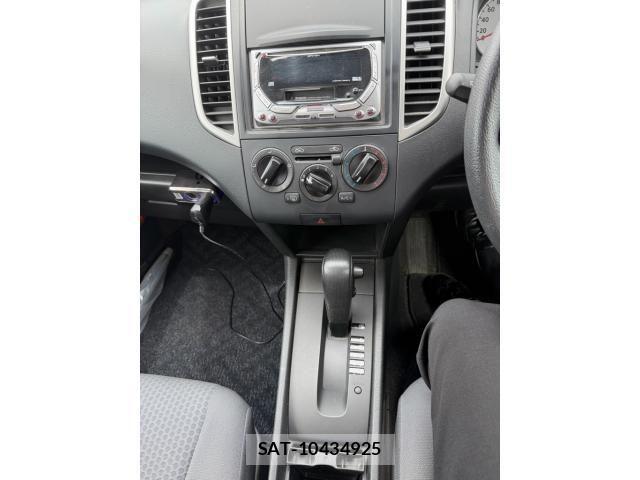 Nissan Wingroad 2005-11 8247221-9