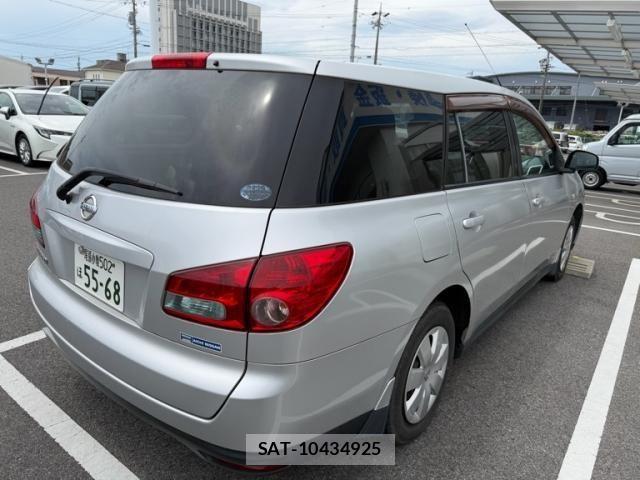 Nissan Wingroad 2005-11 8247221-1