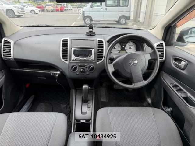 Nissan Wingroad 2005-11 8247221-4