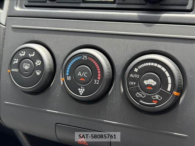 Nissan Wingroad 2015-03 8369895-11