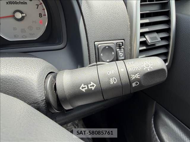 Nissan Wingroad 2015-03 8369895-27