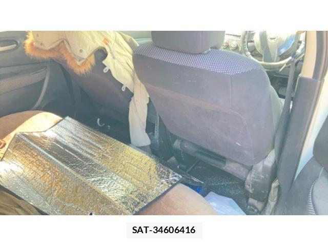 Nissan Wingroad 2006-06 8667190-23