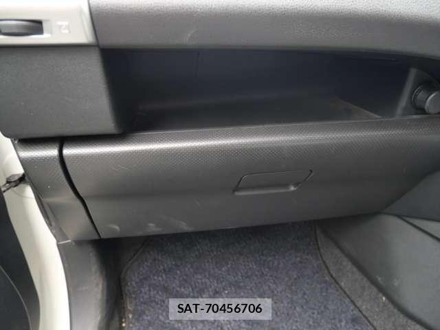 Nissan Wingroad 2010-03 8662539-19
