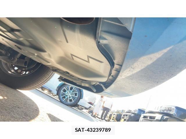 Nissan Wingroad 2013-09 8662534-11