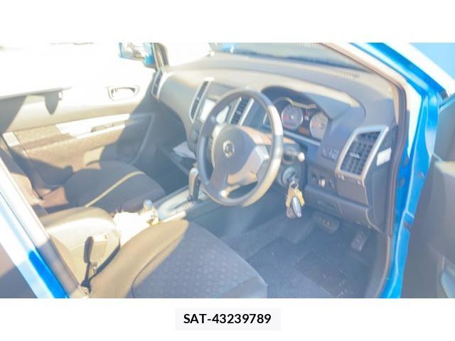 Nissan Wingroad 2013-09 8662534-3