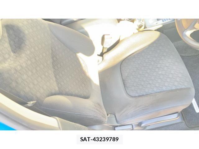 Nissan Wingroad 2013-09 8662534-4