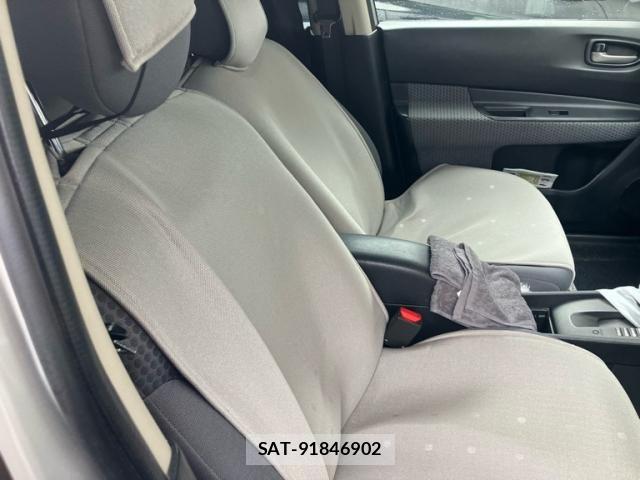 Nissan Wingroad 2016-10 8667188-11