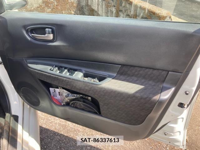 Nissan Wingroad 2010-09 8686963-12